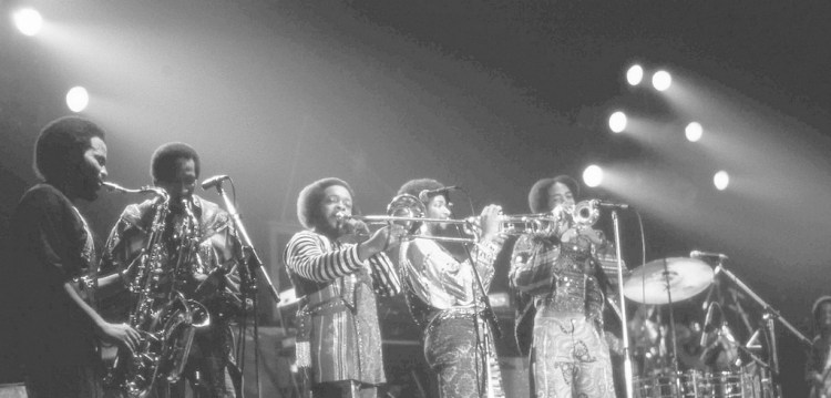 Earth_Wind_and_Fire edit