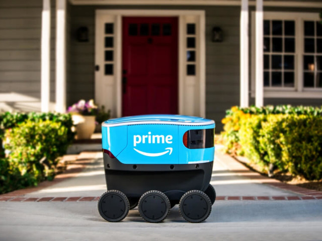 Amazon's New Scout Robot (1)